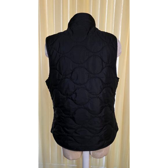 Croft & Barrow Quilted Vest Black
Size M NWT - Picture 2 of 6